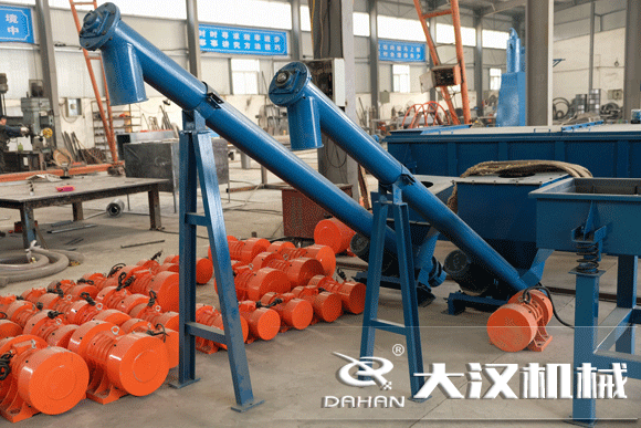 114小型绿巨人黄色免费网站