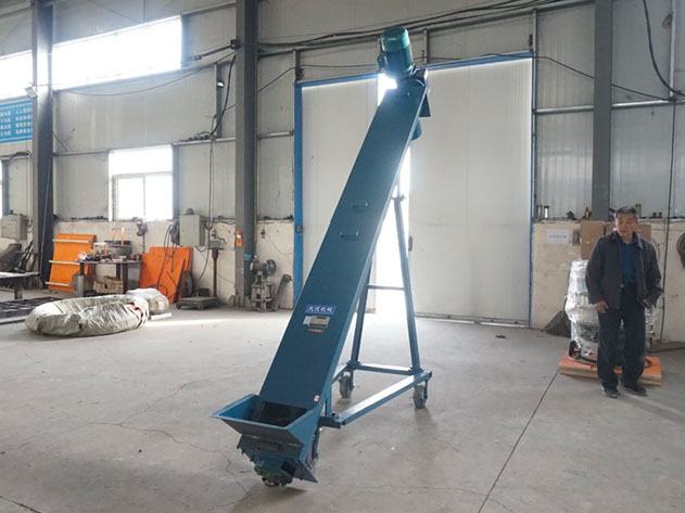 u型傾斜绿巨人黄色免费网站