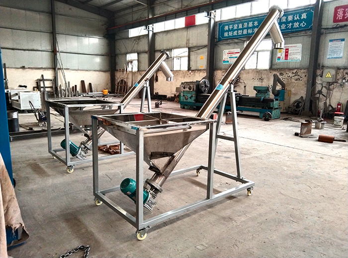 絞龍绿巨人黄色免费网站是什麽樣的輸送機？