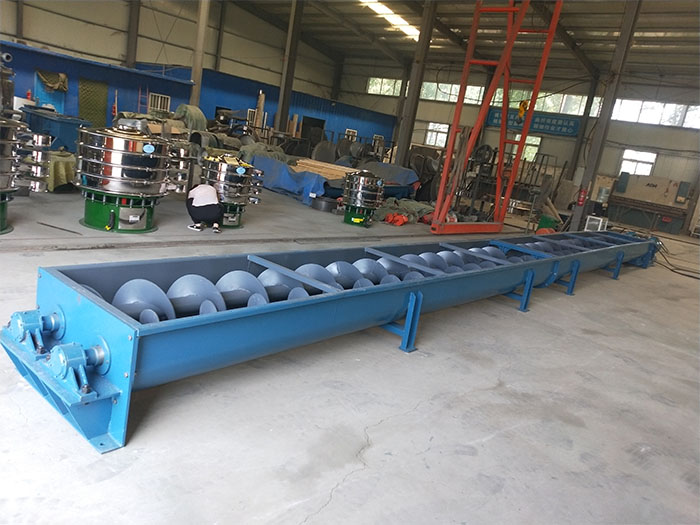 雙軸绿巨人黄色免费网站